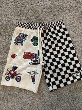 Little trouble sticker slab boardies
